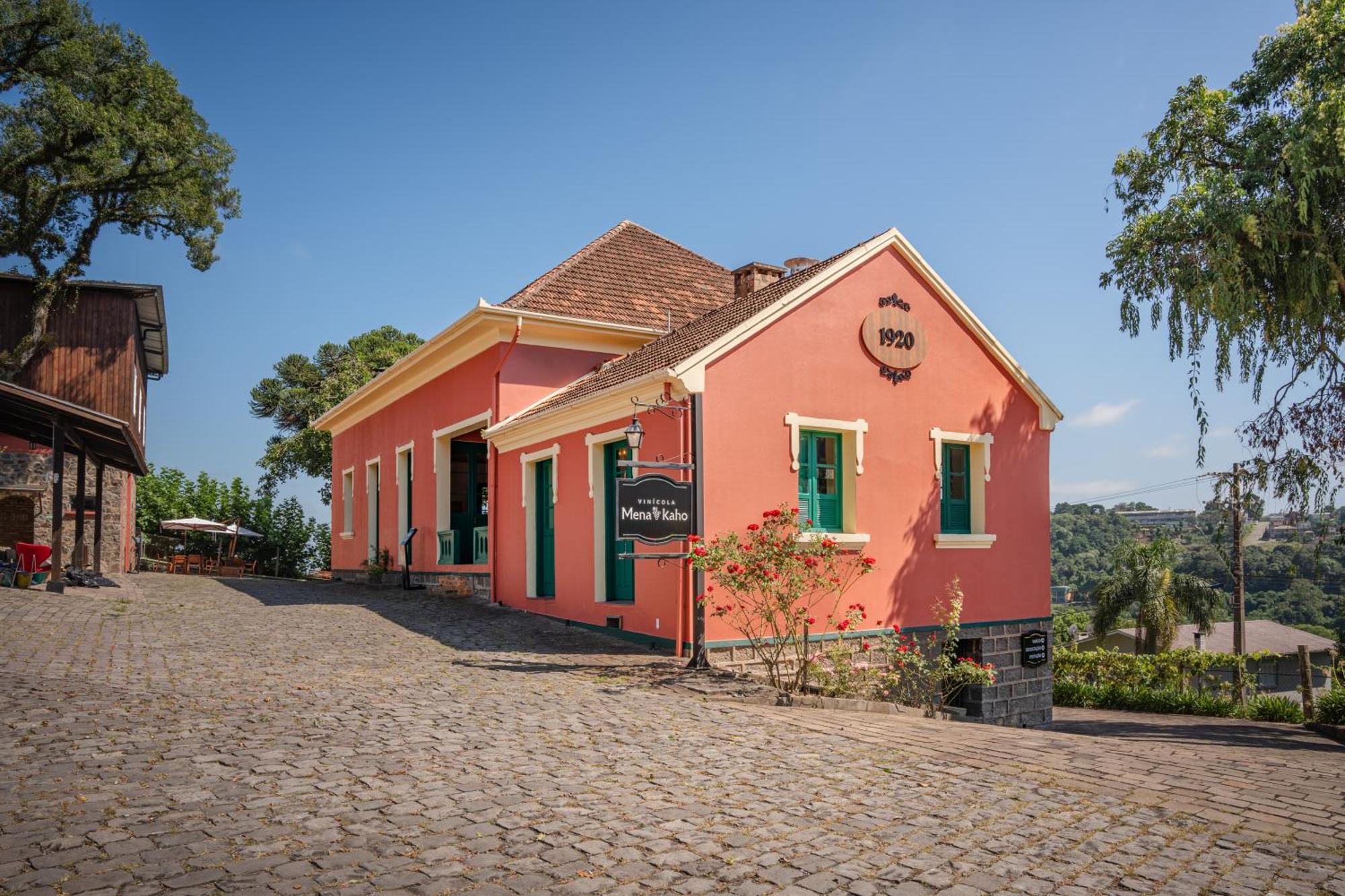 Casa De Pedra Mena Kaho Villa Bento Goncalves Exterior photo